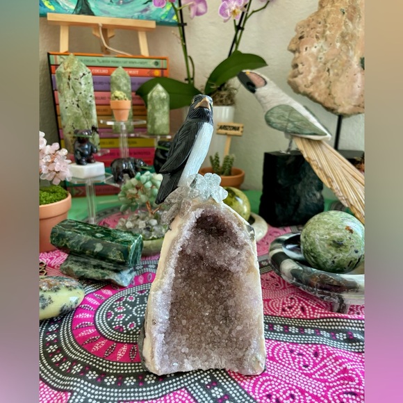 Gemstone Carving on Amethyst - Picture 8 of 9